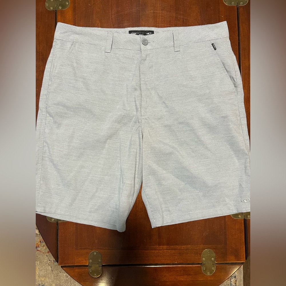 O'Neill Men's Light Gray Micro-Pattern Flat Front Shorts